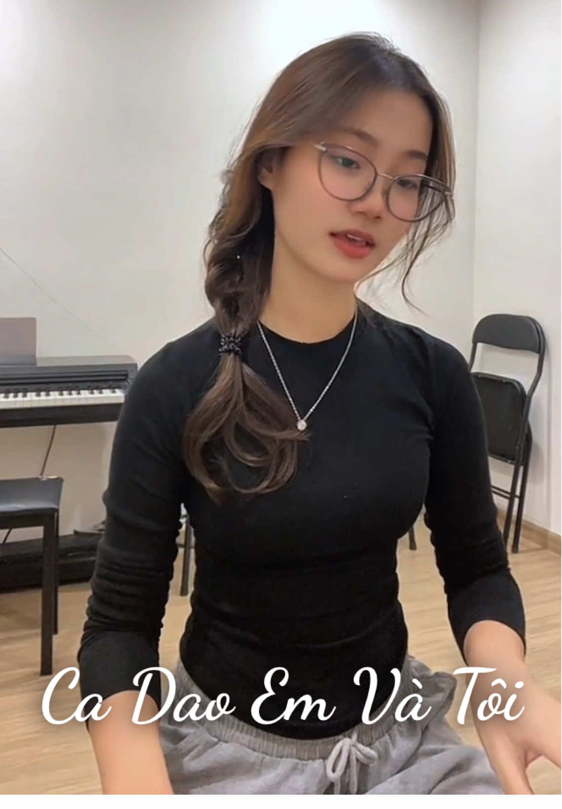 Cắt nửa vầng trăng 🌓 #vitbiethat🦆 #viral #xuhuong #catnuavangtrang #phuonglinh 