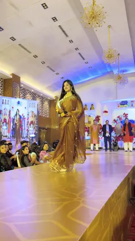 Shari @ayeshas_de_gallery 