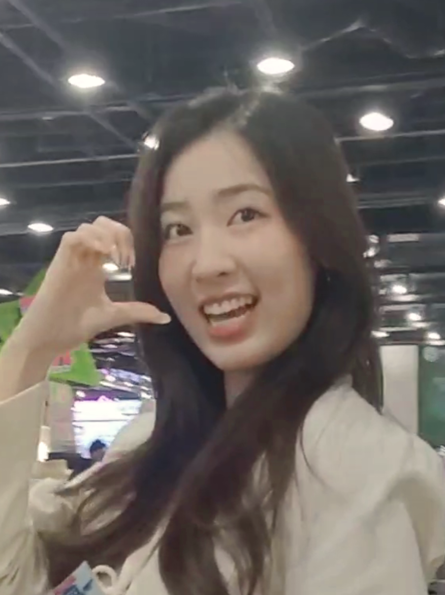 ก็ยังเป็นแบ๊มที่น่ารักเสมอ คิดถึงหวะ 🥰😍#bamjnis #bamboojanis @bamboojanis 