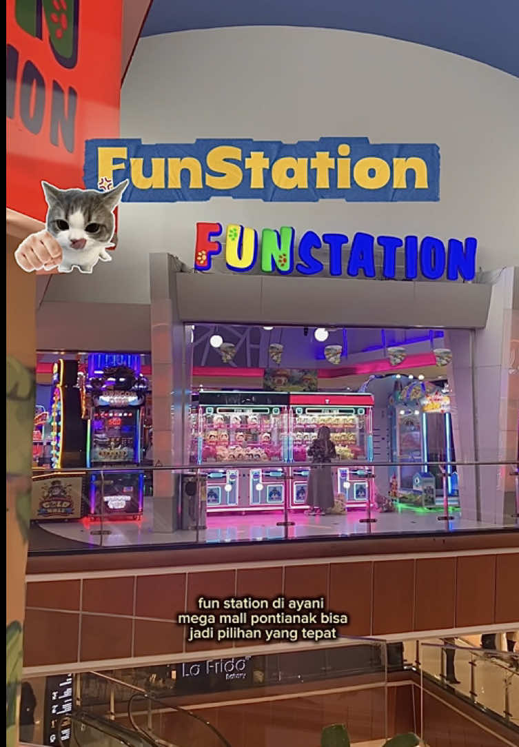 Yuk, ajak Keluarga mu dan teman teman kamu dan habiskan liburan akhir tahun di FanStation Ayani Mega Mall Pontianak 😵‍💫🫵🏻! Dekat sini juga ada Penginapan Affordable Start From 100 Ribu an, Tempat nya Strategis banget, Kamar nya Luas dan Bersih banget 👀📫‼️ @RedDoorz Indonesia Booking lewat Aplikasi RedDoorz dan pakai kode ( YUKNGINEP ) agar kalian dapat potongan harga dan lebih hemat 😋😋😋 #RedDoorz #BukaSemuaPintu #RedTravelers #FanStation #pontianak 