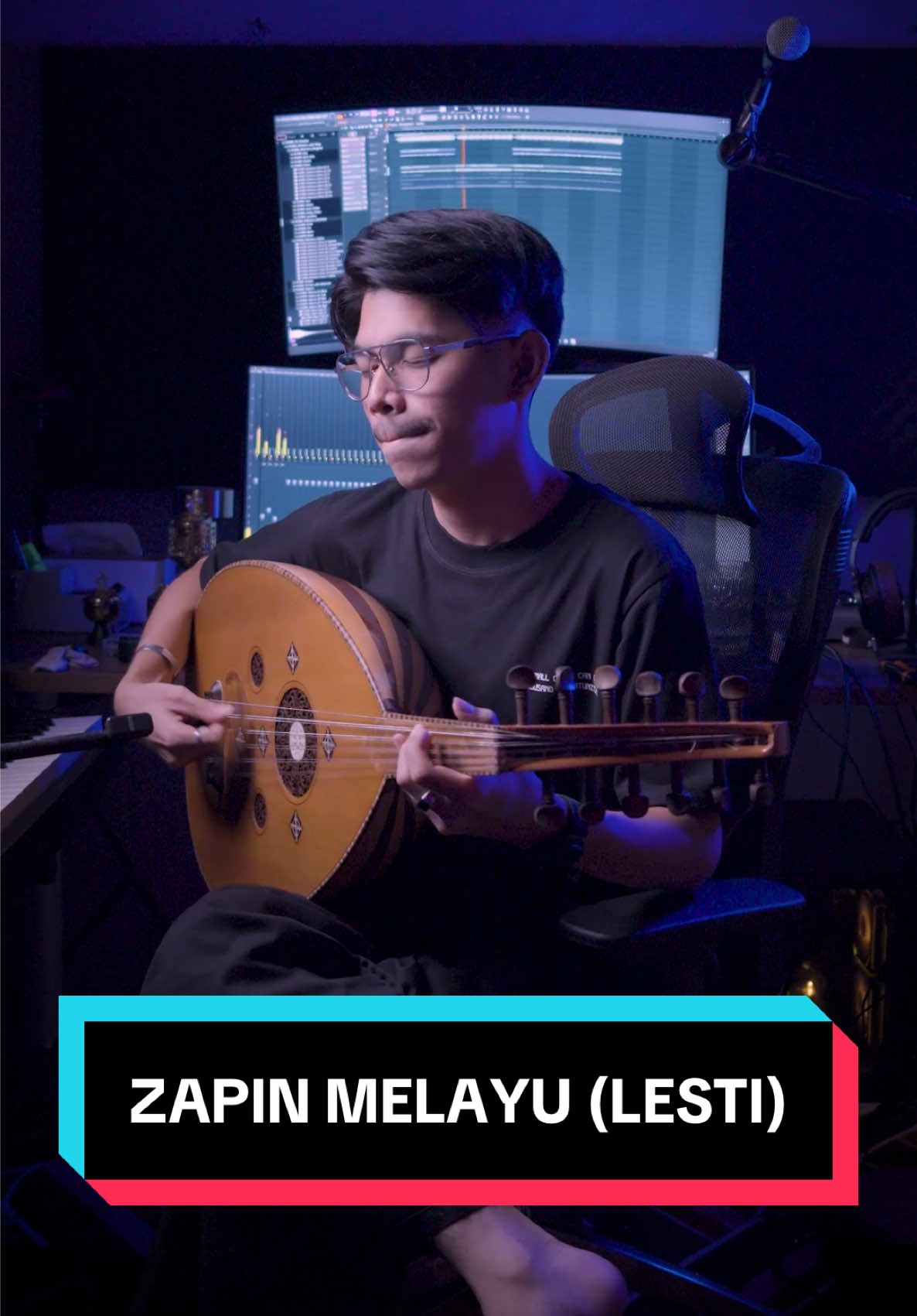 Kita uji coba record beneran pake mic RODE Wireless micro nihh🔥 gimana menurut kalian??✨ tauuu donggg inii lagu apaa??😁😁 @motomuvi  #rode #zapinmelayu #oud #violin 