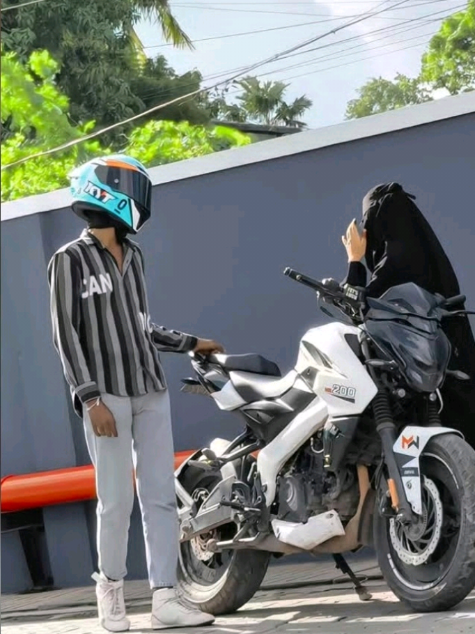 𝐏𝐚𝐚𝐭𝐡𝐚 𝐎𝐫𝐮 𝐋𝐨𝐨𝐤𝐮𝐥𝐚🐶🐾🦢 #muslimlovestories #instagram #wedding #stories #tiktok 