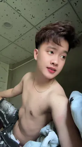 Tui nói tui độc thân mà hỏng ai tin🫤 #barhieu #2004❤️ #lgbt🌈 #fypシ゚ #top 