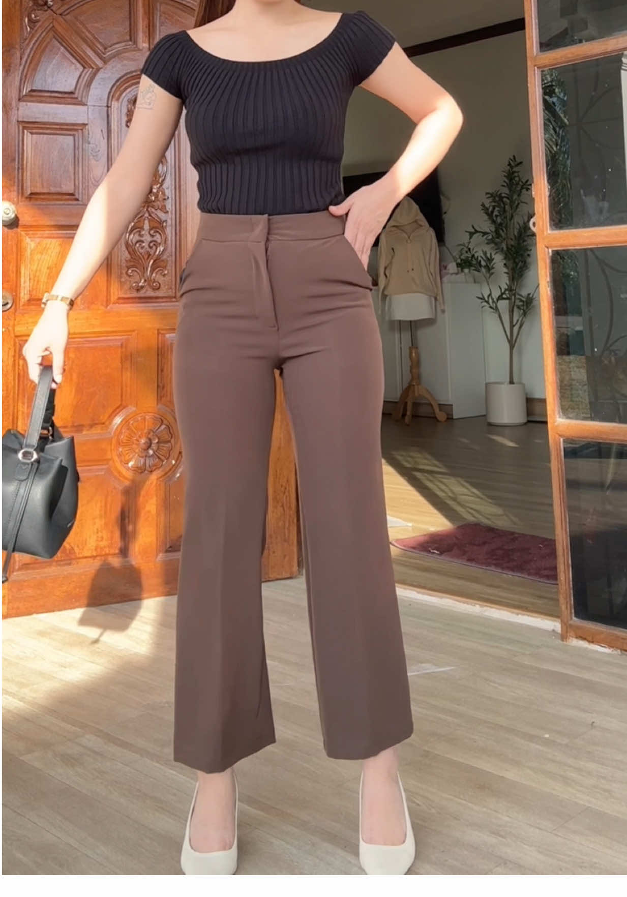 #กางเกงขาม้าเอวสูง #กางเกงขากระดิ่ง #กางเกง8ส่วน #กางเกง #กางเกงเองสูง 