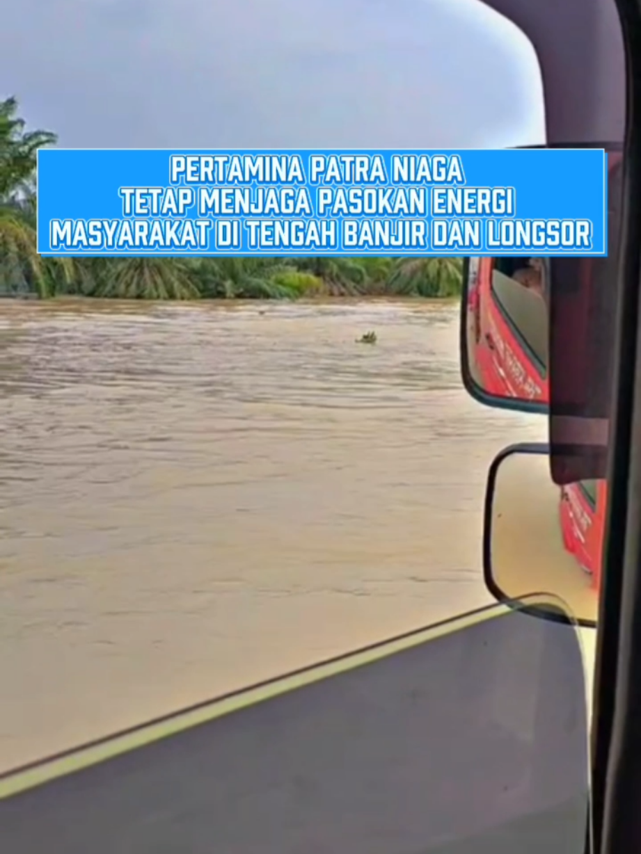 Pertamina Patra Niaga hadir menjaga ketahanan energi masyarakat di tengah banjir dan longsor. Komitmen untuk mengalirkan energi tak berhenti meski bencana melanda.