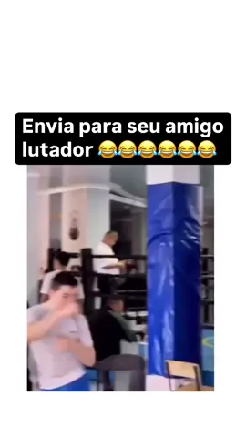 marque seu amigo que se acha bom de briga 😂😂😂 #meme #fyp #videosengracados #tentenãorir #viral 
