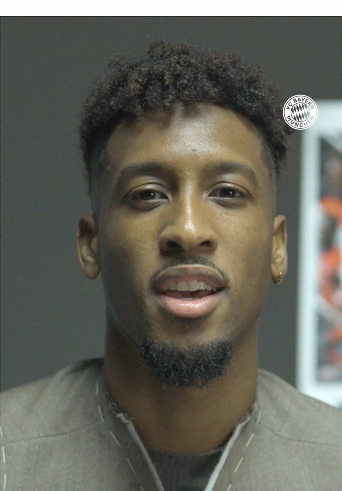 𝐒𝐞𝐫𝐯𝐮𝐬 𝐊𝐢𝐧𝐠 ❤️ Kingsley Coman to say bye at the Allianz Arena before the St. Pauli game. 👋