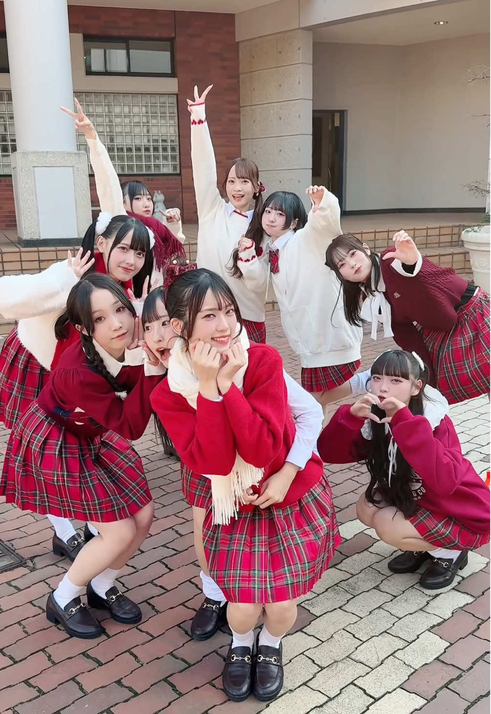 この振りもう踊れる？🍁❤️‍🩹　　　　　　 #病名恋ワズライ Off ShotがInstagramにて公開📸✨ MVもぜひご覧ください🪄 #高嶺のなでしこ #たかねこ #HoneyWorks 