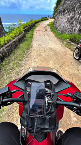 lhoo kok rodo maleh #karangbolong #pacitan #touring #karangbolongbeach #pacitan24jam 