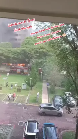 baru kemarin di Hongkong, lalu di Taiwan, dan kini terjadi kebakaran di Singapura tepatnya di teluk belanga  Semoga tidak ada korban jiwa amin🤲🏻