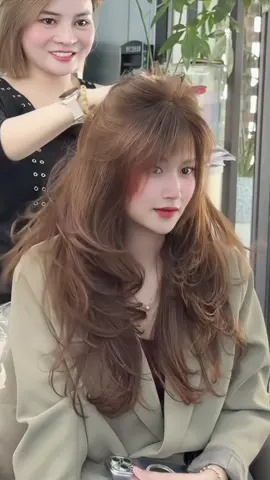 Layer phân tầng rất dễ chăm sóc lại xinh xúc sắc cho các chị E luôn nhé ạ🥰#Duỗi_hơi_nước #cắt_tóc_đẹp  #tóc_bob_ngắn #uốn_cụp #sóng_lơi_hàn_quốc           ———————-            𝐂𝐨𝐧𝐭𝐚𝐜𝐭 𝐮𝐬: ▪️  NGỌC 𝐏𝐇𝐔̛𝐎̛𝐍𝐆 𝐇𝐀𝐈𝐑 𝐒𝐀𝐋𝐎𝐍 𝐂𝐡𝐮𝐲𝐞̂𝐧 𝐠𝐢𝐚 𝐠𝐢𝐚̉𝐢 𝐪𝐮𝐲𝐞̂́𝐭 𝐭𝐚̂́𝐭 𝐜𝐚̉ c𝐚́𝐜 𝐯𝐚̂́𝐧 đ𝐞̂̀ 𝐯𝐞̂̀ 𝐭𝐨́𝐜 𝐦𝐚̀ 𝐛𝐚̣𝐧 đ𝐚𝐧𝐠 𝐠𝐚̣̆𝐩 𝐩𝐡𝐚̉𝐢.