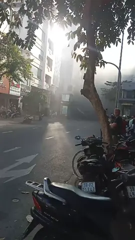 Cháy Lớn tại Thẩm Mỹ Viện         KATHLEEN LUXURY            Quốc Tế, Quận 3 Đường Nguyễn Đình Chiểu. TP HCM vào Lúc 16h30 Chiều nay Tại Phường Bàn Cờ, Quận 3 ( Cũ)    Thương Lưu 47 Tại Sài Gòn  #xuhuongtiktok #Thuongluu #trendingvideo #pccc114 #fyp 