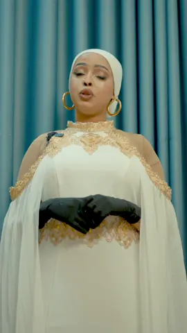 Qowdhan ya shukansan jiray😂#mariaharlin @qooqaaga_qarnka💚🤍❤️@shugriya arts #somalitiktok #fypppppppp #foryoupage #fypシ゚viral 