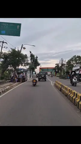 eh dah malam minggu aja😅#4u #rangkasbitung #vibes #fyp #inforangkasbitung 