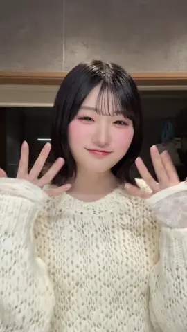 クリスマス待ち遠しいよーーー🩵 テスト1週間前なのに勉強まったくしてないよー😭