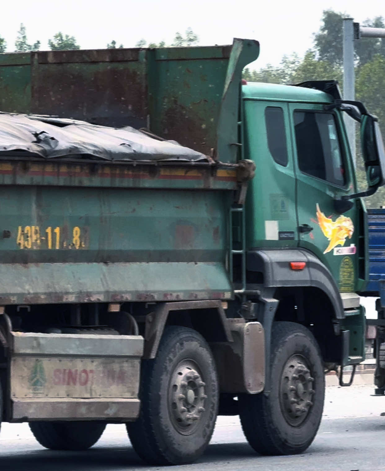 Bộ đội Cụ Hồ - QĐND 🇻🇳 | Tương thân tương ái hướng về Đồng Bào vùng lũ Gia Lai ( Bình Định cũ ) | #dongtaTV #tiktok #trending #xuhuong #viral 