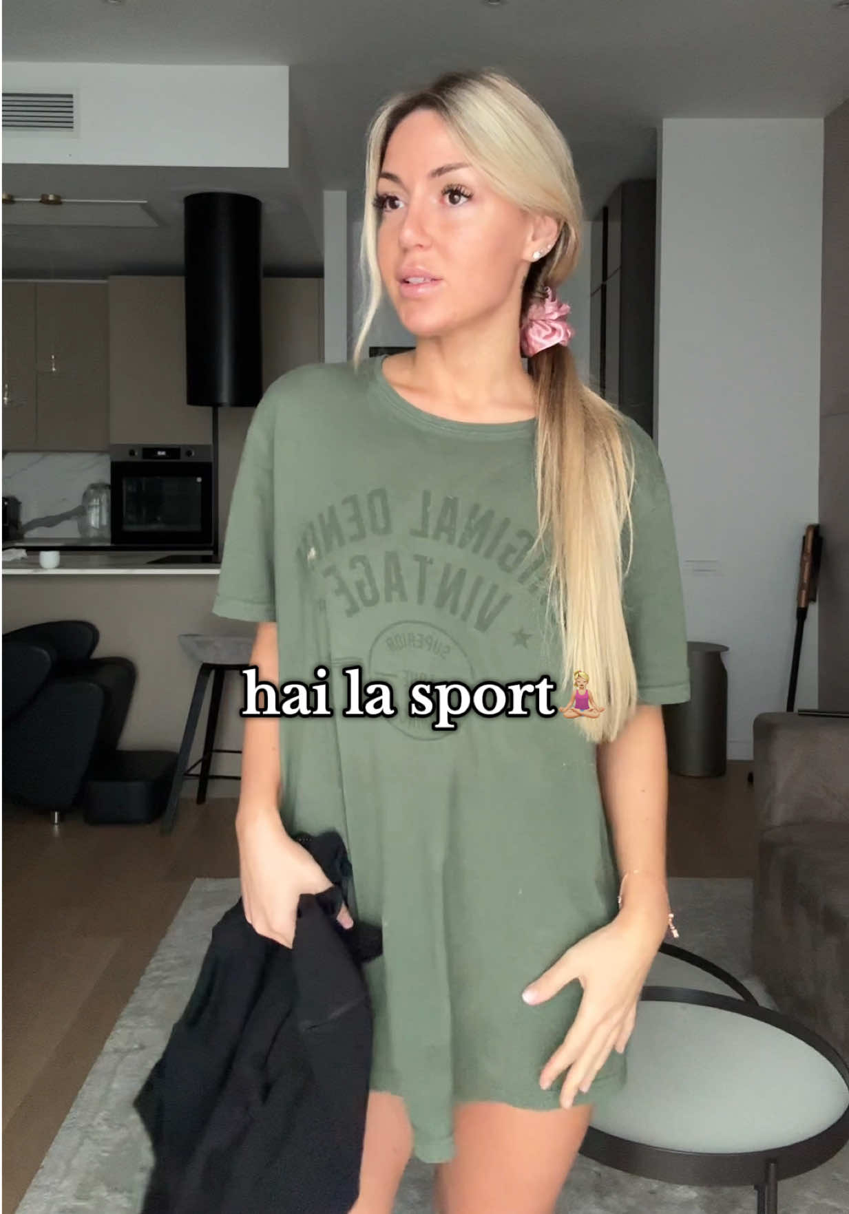 mor de râs ce ochi roșii am😂