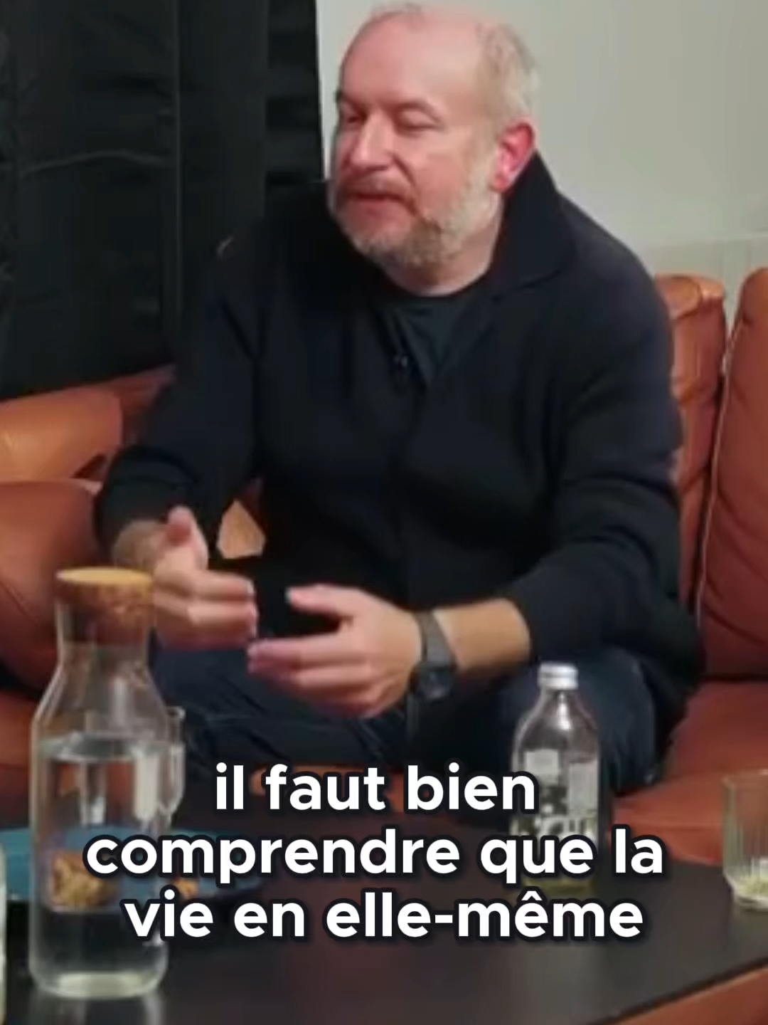 Le vrai sens de la vie, c'est à nous de l'inventer “Philosophie comme art de vivre ✨ Pour reconquérir de la puissance d'agir 🌿 Pour réservez un accompagnement : https://masterclass.fabienbizet.com/Bienvenue #developpementpersonnel #confianceensoi #oser #passeralaction #motivationfr #psychologiepositive #libertedesoi