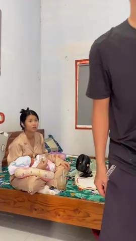 Có bố bỉm nào chung cảnh ngộ k ? #embedethuong #netna #bocuanetna #embedangyeu #vietnam  @Bố Của Nết Na  @Bố Của Nết Na  @Bố Của Nết Na 