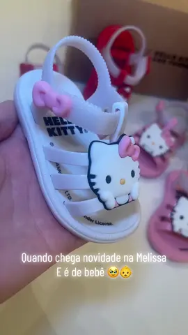 Dê uma olhada em Mini Melissa Hip + Hello Kitty Baby por R$140,90. Compre na Shopee agora! https://s.shopee.com.br/7KpXKNjBdT