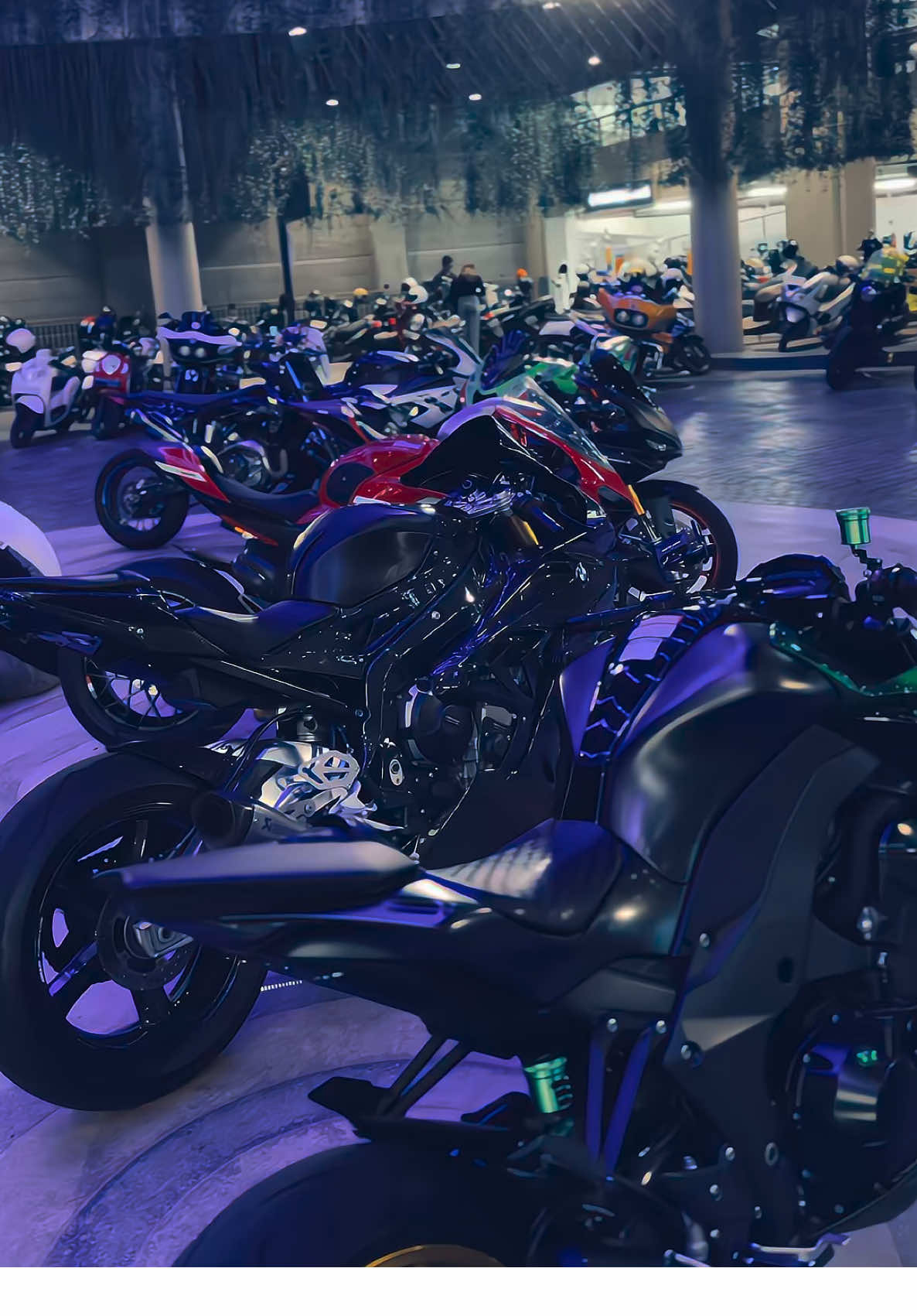 boys toy🥶  #s1krr #ducativ4 #zx6r #sugomiz1000 #panigale1299s #husqvarna #h2 #zx10r 