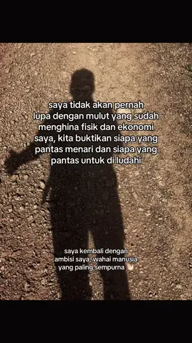 kita lihat siapa yang akan menujukan muka datar dan senyum tipis ketika berhadapan.