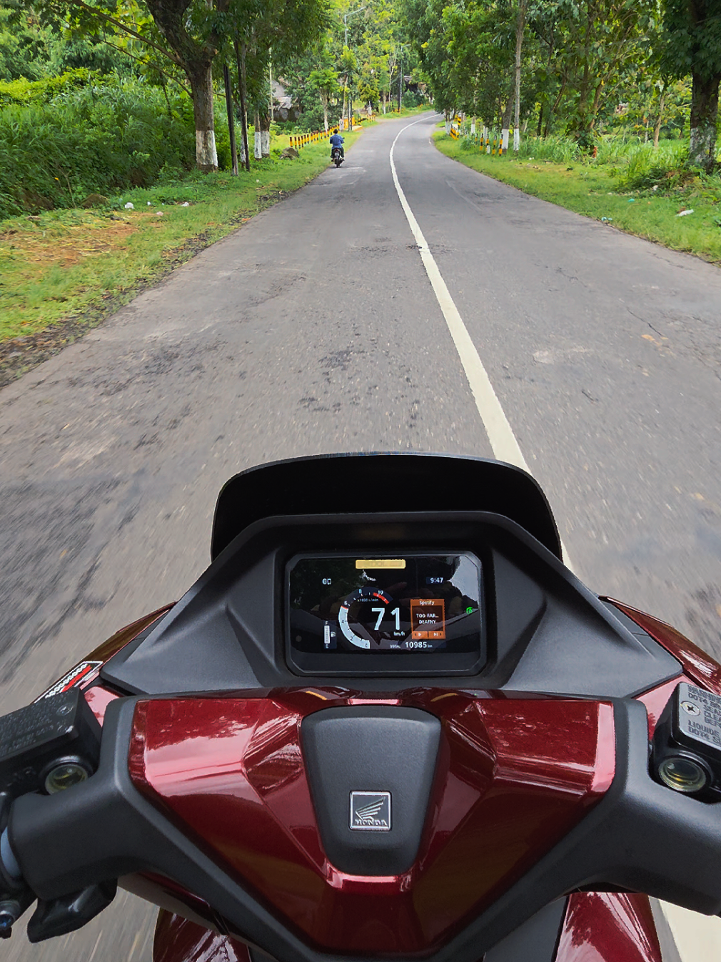 Bercerita dengan Ingatan dan tiupan angin menerpa muka menambah syahdu perjalanan ini 🐋 #pcx  #pcx160  #pcx160ล้อ17แต่งสวย  #pcxroadsync2025  #honda 