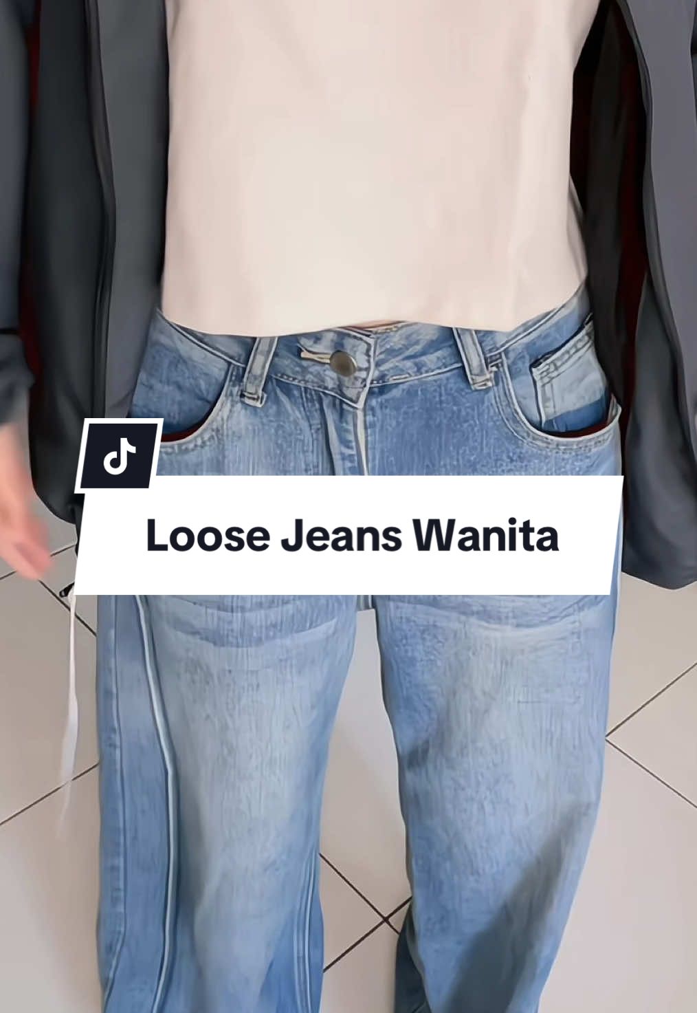 Highwaist Loose Jeans untuk wanita #loosejeans #highwaistjeans #highwaistloosejeans #jeanswanita #celanajeans 
