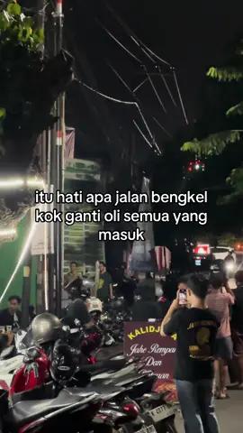 takut🫣 . . . jahe rempah, susu murni, pisang bakar, roti bakar, ketan susu,bakaran jagung sate dll OPEN JAM  ⏰ 16.00-00.00 WIB  🕹️JL PRAMUKA NO 22B WERGU WETAN KUDUS  🕹️GOOGLE MAPS : Jahe Rempah KaliDjaga  ( sma 1 kudus ke barat 300meter, sebelum alfamidi & obonk chiken ) . . . #kudus #jaherempahkalidjaga #jaherempahkudus 