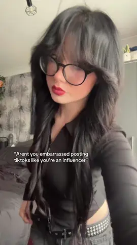 Not that deep 🤷🏻‍♀️ #phantasmalflames #foryou #influencer #trends #foryoupage 