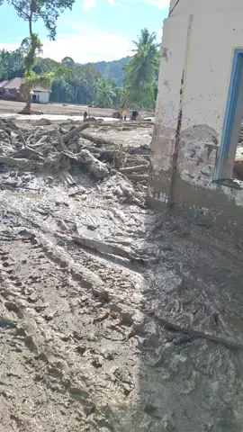 hanya mesjid yang tersisa🥲🥹 #salarehaia #kecamatanpalembayan #agam #galodo #banjirbandang 