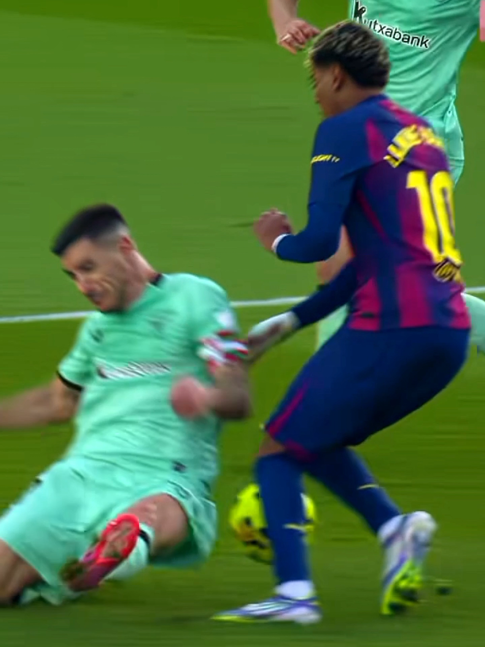 lamine yamal football edit 2025 #lamineyamal #footballtiktok #barca #gataonly 