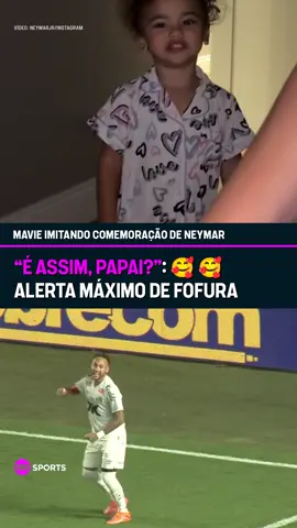 Admita: a Mavie é a criança mais FOFA desse mundo inteiro! 🤗🫶 O Neymar tirou o Santos do Z-4 e comemorou com dancinha para a filha. De manhã, a pequena já estava só nos treinamentos! #FutebolBrasileiro #BrasileirãoBetano #Brasileirão2025 #neymar #mavie