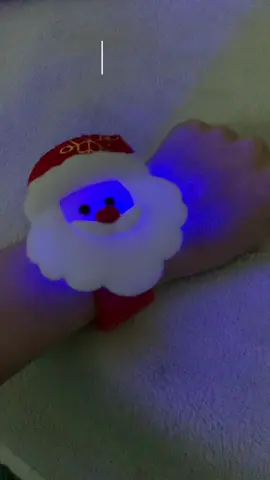 Vòng tay Noel phát sáng#noel #merrychristmas #merrychristmas🎄 #lynlamme #xuhuong  @Lyn làm mẹ  @Lyn làm mẹ  @Lyn làm mẹ 