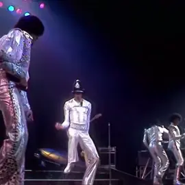 so dj spin the sound  #michaeljackson #kingofpop  #fyp #viralvideos 