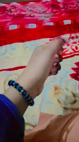 আমি চাঁদ দেখেছি  দেখেছি  হাজারো তারা কিন্তু  আমার নজরে জানগো তুমি  সেরা 💝🤗🥰🤗🫣