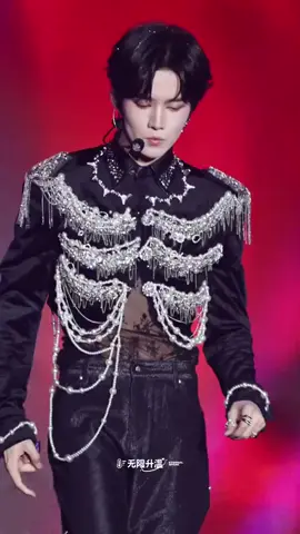 ซีทรูที่ผ่านอนุมัติจากชิวชิว 😏 #Desire4 #XingQiu #HuangXing #QiuDingjie 