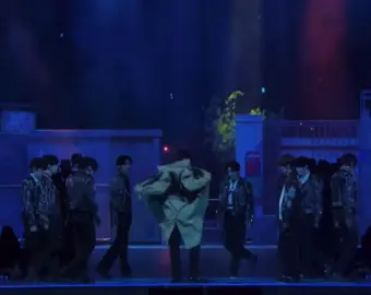 まさか脱ぐとは思わなかった#mama2025 #박건욱 #zerobaseone #fyp 