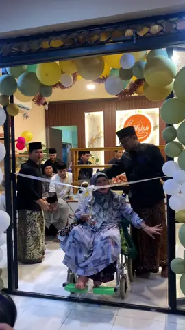 alhamdulillah TASYAKURAN GRAND OPENING OUTLET AL FALAH BAKERY #alfalahploso#alfalahbakery#bump 