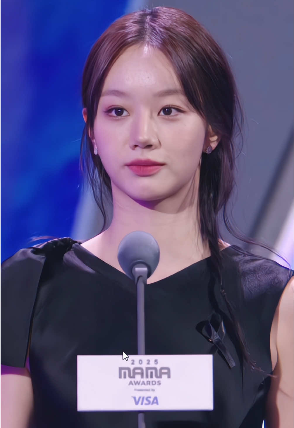 HER AURA🔥 | Hyeri as the presenter of the MAMA Awards 2025!!  #leehyeri #hyeri #mamaawards2025 #fyp 