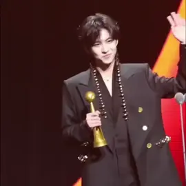 we're so proud of everything you've accomplished! keep shining brightly✨#liuxuancheng #刘轩丞 #jiangxiaoshuai