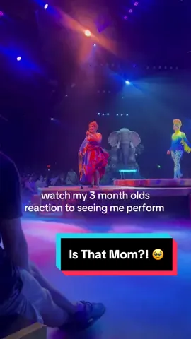 Shoutout to her day one fan 1️⃣👶 (via @darissa.gracia) #DisneyWorld #AnimalKingdom #LionKing