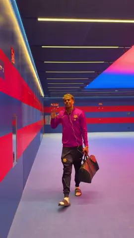 Hey Lamine 👋 #fcbarcelona #barçaontiktok 