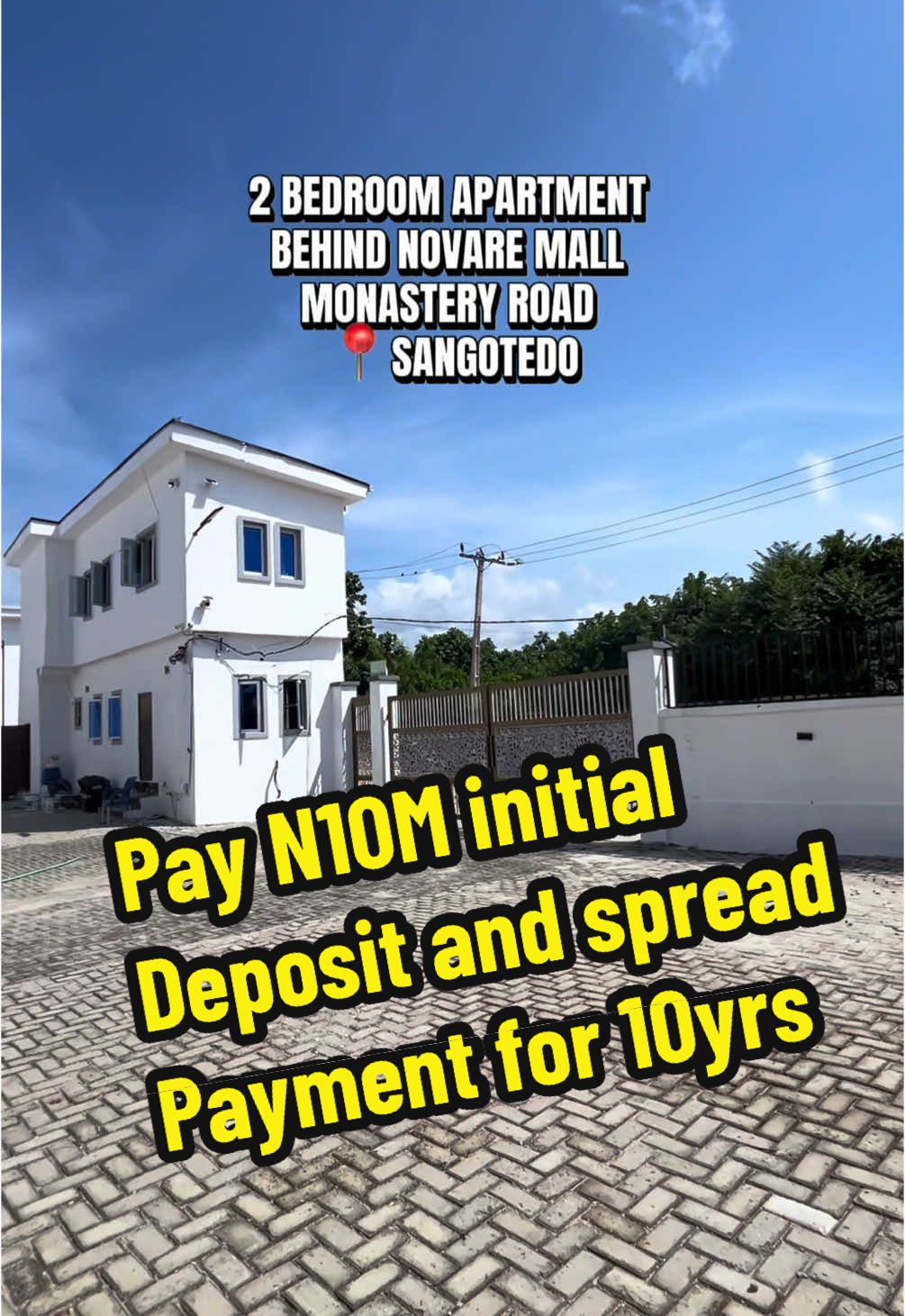 2 BDR Apartment available for sale📌 Price:N85M Location📍Monastery Road Behind Novare Mall Sangotedo Lagos. Initial deposit N10M Spread payment across months(Mortgage payment is available) Title: Governor’s consent LANDMARKS: - Novare Shoprite (2 mins) - Beach Resorts(3mins) - Giwa Gardens Resort - SkyMall - Lagos Business School - Restaurants Etc For inspection 📱 07019249291