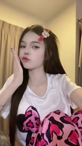 ชุดน่ารักง่าา