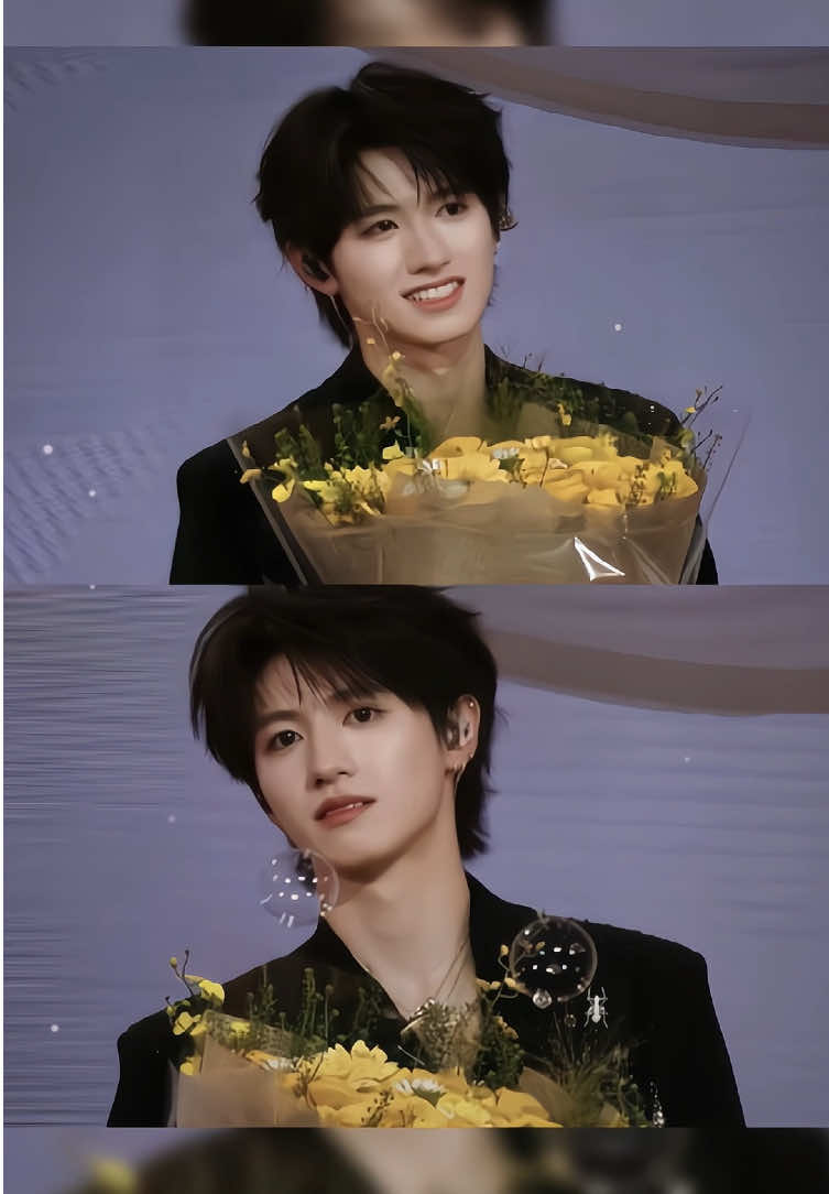 Ảnh đứng chờ tặng hoa 🌻 cho tui á, ngại quá điii 🙈 #chuchíhâm #chuchiham #zhuzhixin #朱志鑫 #xuhuong 