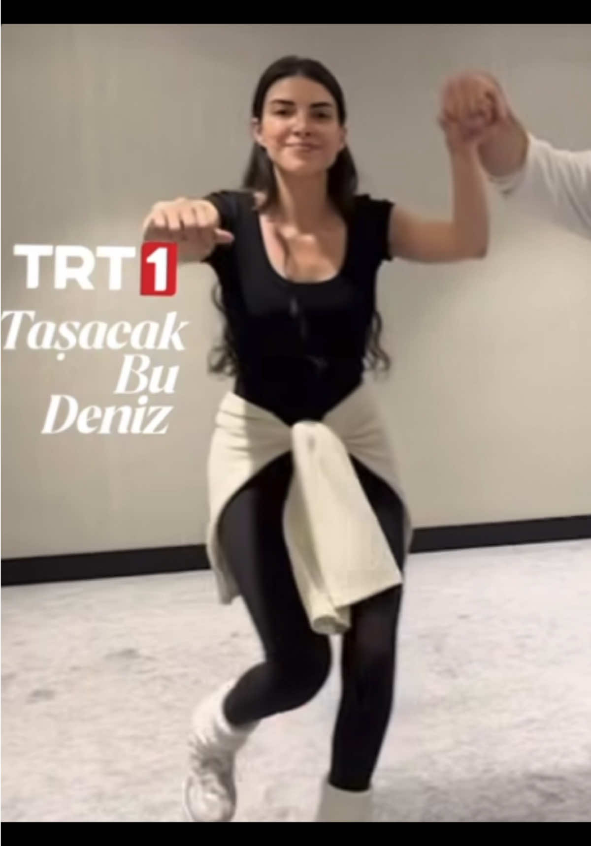 ما اسامحهم مصورينها ثانيتين وسيفجان دقيقة كامله #fyp #taşacakbudeniz #هذا_البحر_سوف_يفيض #كوتشاري #denizbaysal 