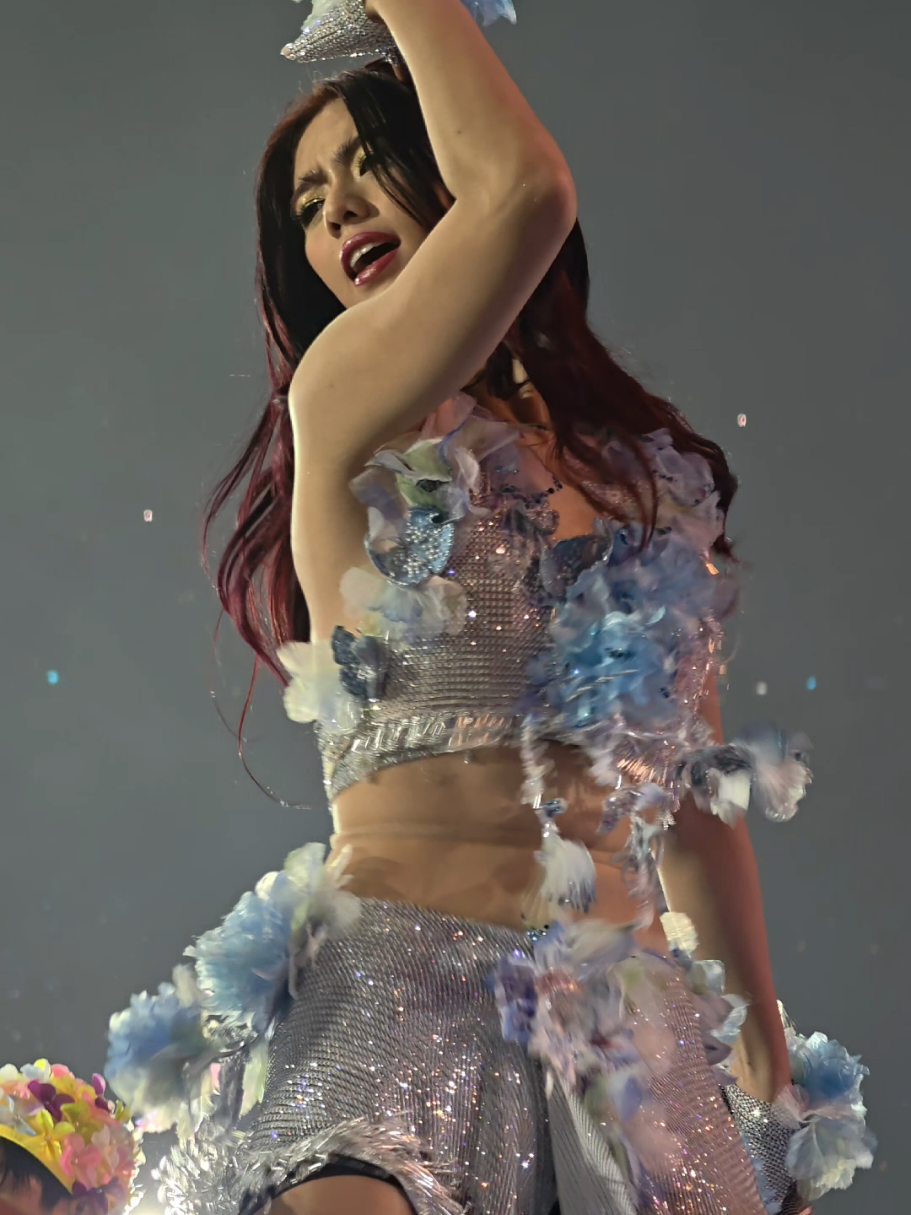 Grabe talaga Mekalem @bini_mikha  #BINI #BINIfied #BINIfiedPHArena