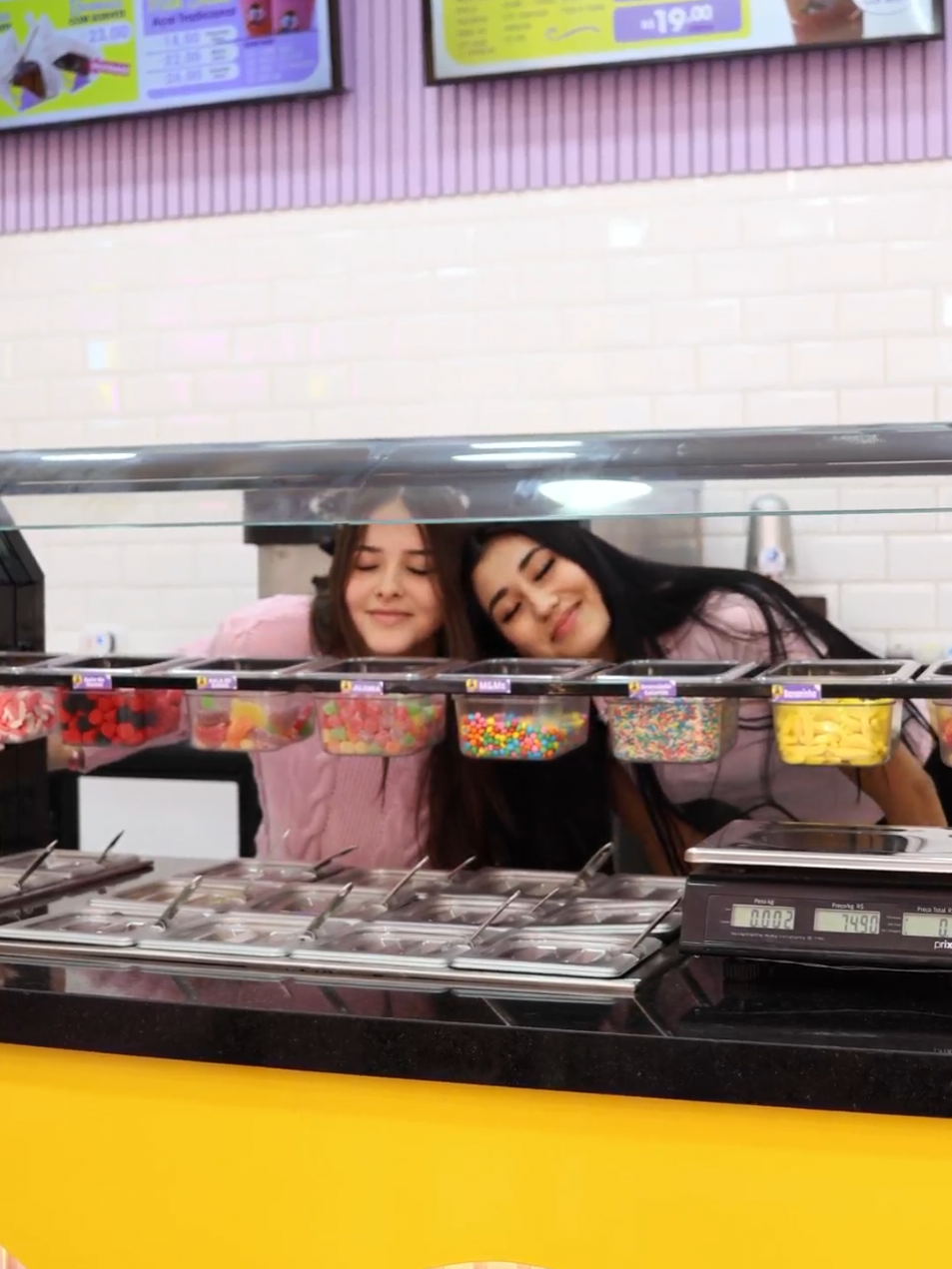 O tempo todo, o dia inteiro... 🥹 . . . . . . #foryoupagе #foryou #tiktok #comedia #meme 