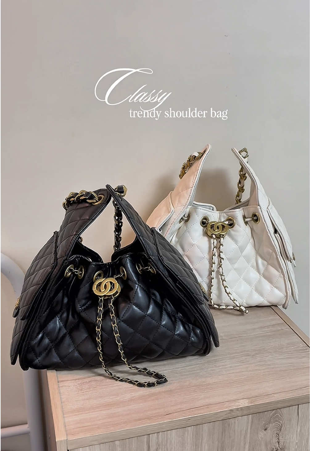 my favorite on-the-go bag!💋 #classybag #shoulderbag #bagforwomen #trendybag 